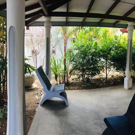 Villa Ceylon Home Unawatuna Bagian luar foto