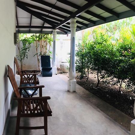 Villa Ceylon Home Unawatuna Bagian luar foto