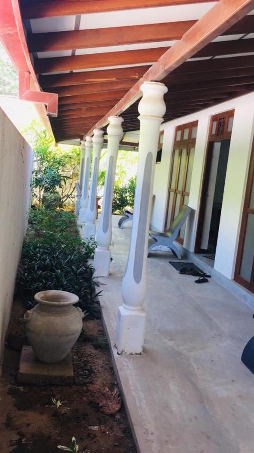 Villa Ceylon Home Unawatuna Bagian luar foto