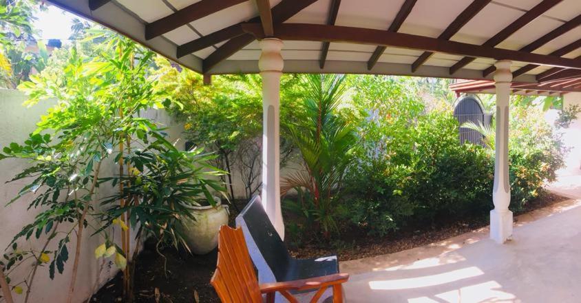 Villa Ceylon Home Unawatuna Bagian luar foto