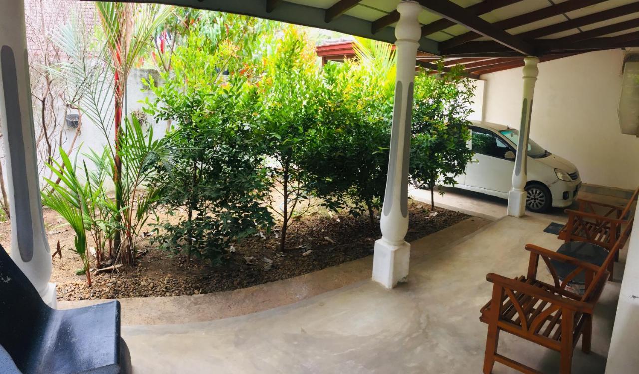 Villa Ceylon Home Unawatuna Bagian luar foto